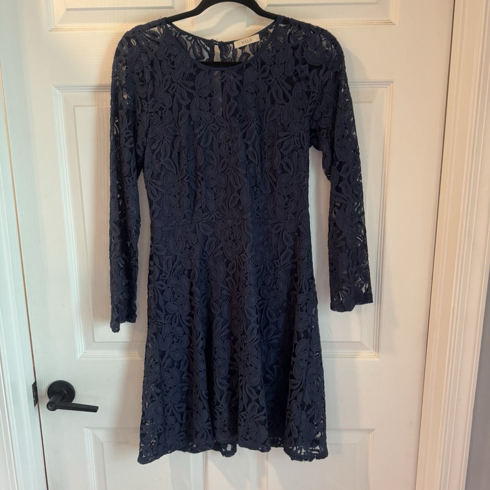 Elegant Navy Blue Lace Midi Dress with Long‎ Sleeves – Formal Evening Wear
